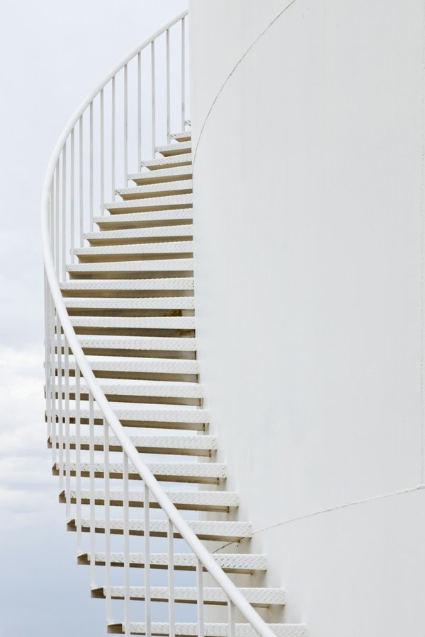 Vitrification d'escalier neuf : conseils pour un rendu impeccable